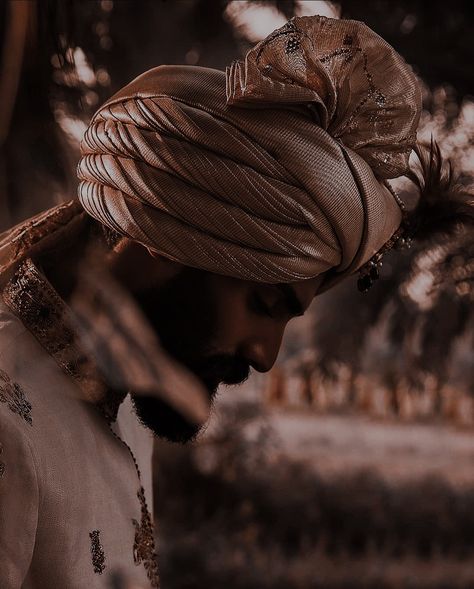 Indian Royal Aesthetic Male, Royal Aesthetic Indian, Indian Royalty Aesthetic Male, Indian King Aesthetic, King Outfit Royal Aesthetic, Indian Prince Aesthetic, Royal King Aesthetic, Royal Aesthetic Male, Indian Man Aesthetic