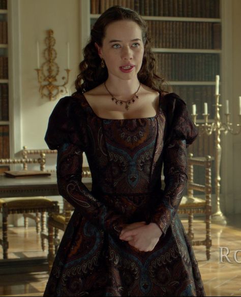 Lady Lola- Reign "Bruises That Lie"- Season 3, Episode 10 Lola Reign, Francis Reign, Reign Outfits, Drama Clothes, Fan Casting, Marie Stuart, Anna Popplewell, Reign Fashion, Tudor Fashion