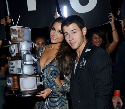 Pin for Later: A Look Back at Nick Jonas and Olivia Culpo's Sexy-Beautiful Relationship She made his birthdays special. Nick Jonas And Olivia, Nick Jonas Olivia Culpo, Olivia Culpo Miss Universe, Happy Birthday Nick, Miss Universe 2012, Nyc Marathon, Rap God, Olivia Culpo, Miss Usa