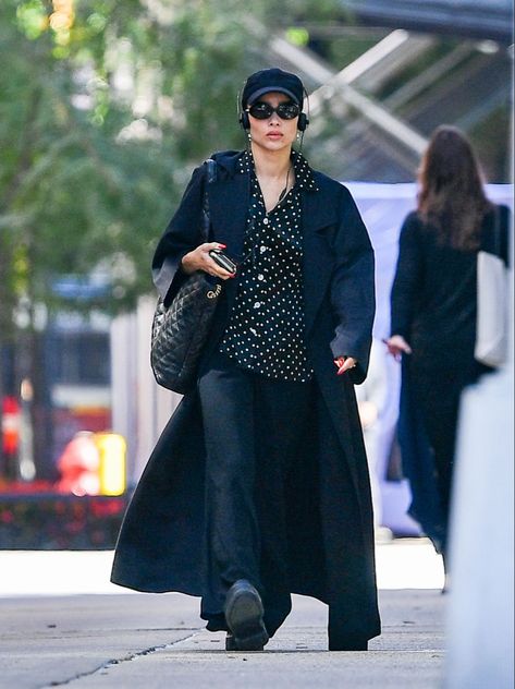 Zoë Kravitz in New York 10/10/2022 — fall street style fashion Zoe Kravitz 2022, Zoe Kravitz Style, Zoe Isabella Kravitz, New York October, Zoë Kravitz, Zoe Kravitz, Wardrobe Update, Autumn Street Style, Gwyneth Paltrow