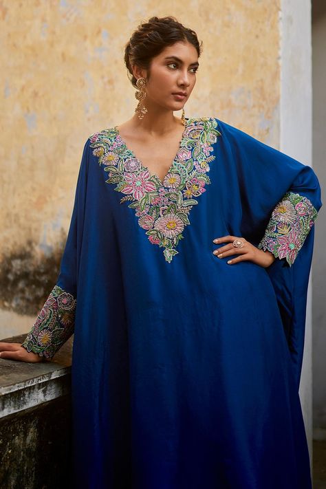 Mrunalini Rao, Blue Kaftan, Embroidered Kaftan, Embroidery Fashion Detail, Zardozi Work, Kaftan Designs, Salwar Kamiz, Pant Set For Women, Designer Party Wear Dresses