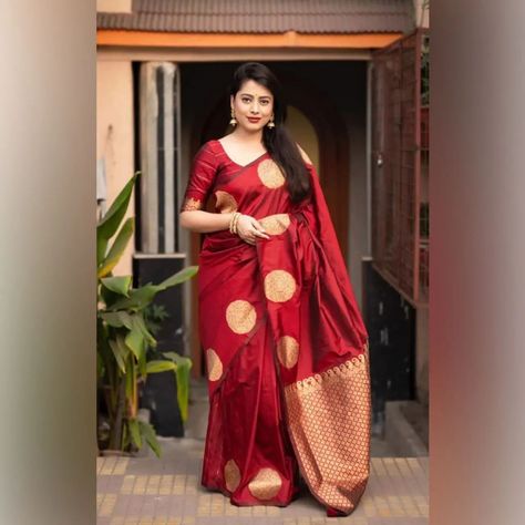 RAS 3021 SINGLES AVAILABLE THE BANARASI SAREE PRESENTED BY IS MADE UP OF SILK THREADS WOVEN USING INTRICATE TECHNIQUES. SAREES WITH HEAVY BROCADE WORK AND COPPER OR SILVER ZARI WORK ARE ITS MOST STRIKING FEATURES 🔰 FABRICTYPE: BANARASI SOFT SILK SAREE 🔰 SAREE LENGTH 5.5 METER 🔰 BLOUSE LENGTH 0.8 METER Lichi Silk Saree, Banarasi Saree, Zari Work, Jacquard Pattern, Soft Silk Sarees, Banarasi Sarees, Silk Thread, Blouse Length, Wedding Wear