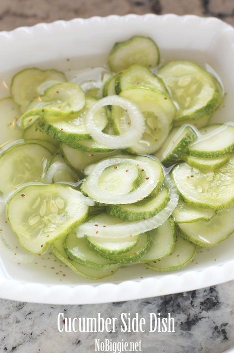 Old fashioned cucumber side dish Cucumber Side, Cucumber Onion Salad, Cucumber Diet, Cucumbers And Onions, Cucumber Recipes Salad, Cucumber Recipes, Delicious Vegetables, Garden Recipes, Vegetable Sides