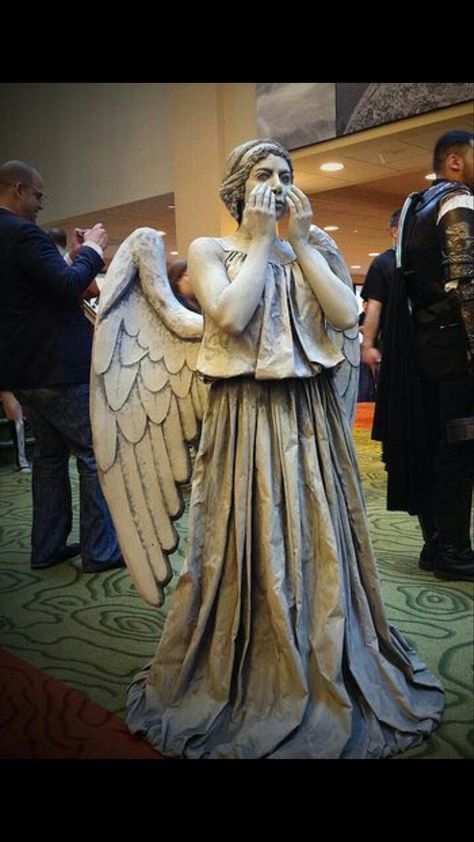 Weeping Angel Cosplay, Weeping Angel Costume, Doctor Who Cosplay, Doctor Who Costumes, Weeping Angel, Angel Costume, Epic Cosplay, Diy Costume, Cosplay Tips