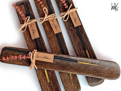 Unique Indian Wedding Favor Ideas to Delight Your Guests Incense Gift Ideas, Spiritual Wedding Favors, Boho Wedding Gifts For Guests, Boho Wedding Party Favors, Witchy Wedding Favors, Engagement Gifts For Guests, Unique Favors Wedding, Wood Favors, Boho Party Favors