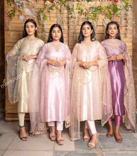 Punjabi Wedding Bridesmaids, Punjabi Bridesmaids Outfits, Pakistani Bridesmaids Outfits, Pakistani Bridesmaids, Floral Attire, Punjabi Dress Design, Bridesmaids Outfits, Midi Wedding Dress, Trendy Suits