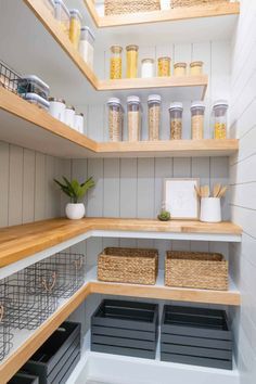 Large Pantry Organization, Pantry Storage Ideas, Pantry Shelving Ideas, Room Under Stairs, Pantry Renovation, Pantry Laundry Room, Summer Wishlist, Pallet Kitchen, Pantry Laundry