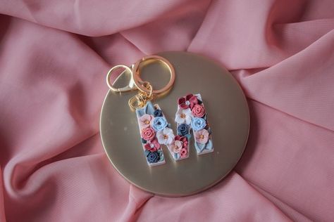 ThePottersClayIs64 - Etsy Clay Letters, Pink Spring Flowers, Flower Clay, Clay Keychain, Letter Keychain, Flower Keychain, Spring Accessories, Pink Spring, Summer Gift