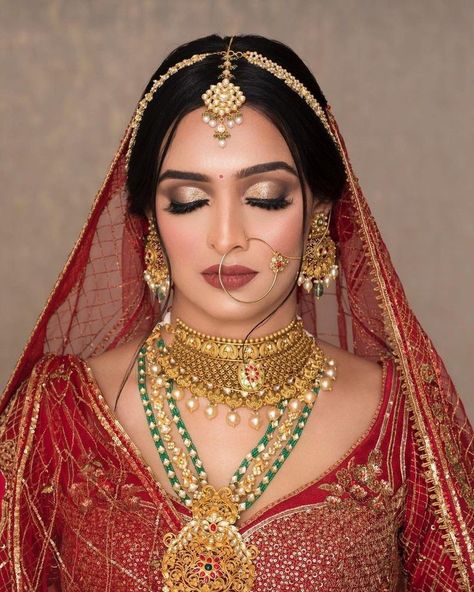 India Makeup Ideas, Red Bridal Makeup, Soft Pink Makeup, Latest Bridal Makeup, Indian Makeup Looks, Make Up Gold, Indian Bride Makeup, Indian Wedding Bride, Bridal Makeup Images