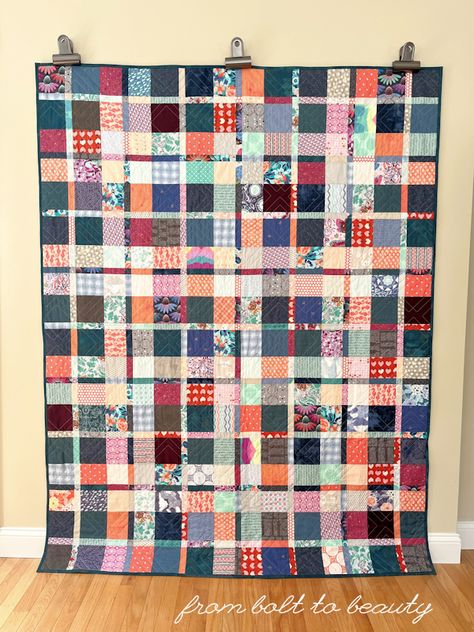 A Plaid-ish Finish! / Beauties Pageant 220 Plaid Quilt, Table Quilts, Modern Quilt Patterns, Beauty Pageant, Scrappy Quilts, Quilt Patterns Free, Quilt Piecing, Scrap Quilts, Modern Quilts