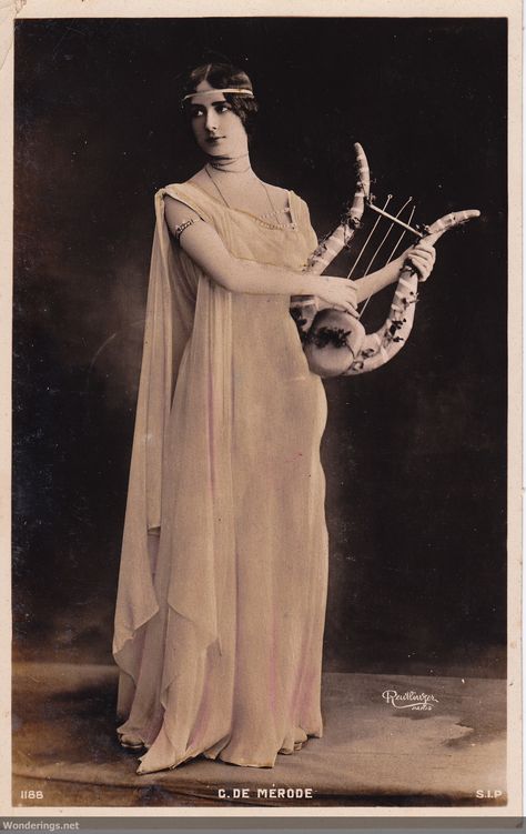 Cleo de Merode Vintage Foto's, Paris 1900, Old Portraits, Portrait Vintage, Old Photography, Photo Vintage, Old Fashion, Vintage Portraits, Belle Epoque