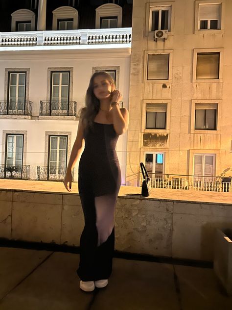 skims dress, night time, skims outfit, going out fit, lisbon, night vibes, balcony view, black fit, summer Black Skims Dress Outfit, Skims Outfit, Balcony View, Dress Night, Fit Summer, Night Vibes, Instagram Inspo, Fit Inspo, Black Fits