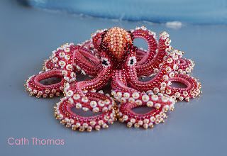 Beaded Octopus, Bead Lizard, Seed Beading, Diamond Weave, Mermaid Dolls, Cord Ends, Beaded Wraps, Beaded Animals, Beaded Ornaments