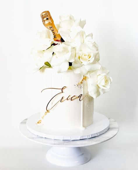 Champagne Cake Design, Prosecco Cake, 50th Birthday Cake For Women, Birthday Cake For Women Elegant, Square Birthday Cake, 40th Cake, Champagne Cake, 50th Cake, Girly Cakes