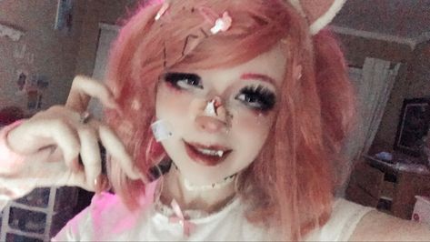 Natsuki Ddlc Cosplay, Ddlc Cosplay, Natsuki Cosplay, Streetwear Ideas, Oki Doki, Cosplay Tips, Fandom Funny, Clown Makeup, Doki Doki