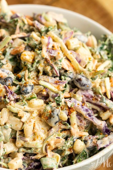 Fresh, vibrant, and healthy, Creamy Mexican Kale Slaw is great as a side or piled high on your tacos. This slaw is loaded with flavor and satisfying! Mexican Kale, Kale Slaw, Mexican Rice Easy, Cole Slaw, Kale Recipes, Slaw Recipes, Steak Salad, Coleslaw Mix, Spinach Recipes