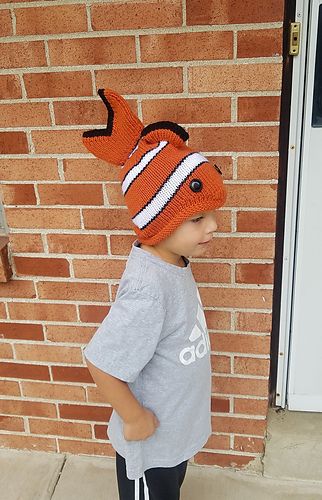 Ravelry: granmama's Hat #42 Fish Child Size Fish Hat, Stylish Hats, Fish And Chips, Weird Animals, Ear Warmers, Baby Knitting, Ravelry, Craft Projects, Crochet Hats