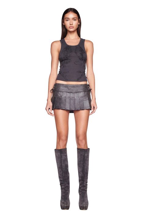 KARI SKORT - GREY : CHARCOAL – I.AM.GIA Rest of World Low Rise Going Out Outfit, Micro Pleated Skirt, Micro Mini Outfit, Iam Gia, Mini Pleated Skirt Outfit, Micro Skirts, Jennie Style, Low Rise Skirt, Long Pleated Skirt