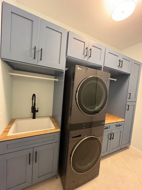 This entryway laundry room design needed to have ample cabinet space, rail space and counter space. Laundry Room With Lg Wash Tower, Lg Washtower Laundry Room Ideas, Laundry Room With Butcher Block, Washtower Laundry Room, Laundry Room Butcher Block Counter, Shaker Laundry, Lg Washtower, Entryway Laundry Room, Entryway Laundry