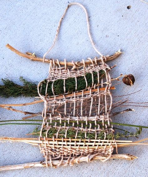 Macrame Panel, Grass Weaving, Twig Art, Weaving Loom Diy, Weaving Loom Projects, Grass Wall, Deco Nature, Forest Decor, Witchy Crafts