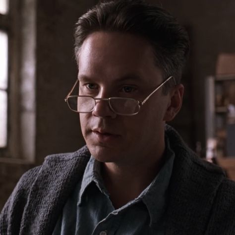 shawshenk redemption Andy Dufresne The Shawshank Redemption, Andy Dufresne, Tim Robbins, The Shawshank Redemption, Long Books, Open Book, Classic Movies, Stephen King, Get Over It