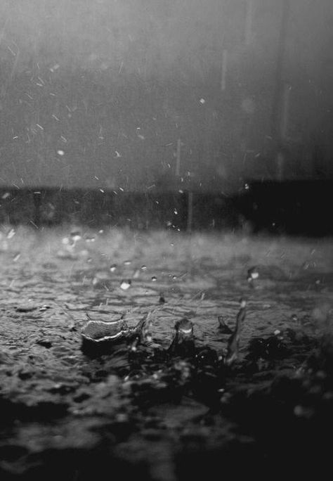 I Love Rain, Rain Wallpapers, Kurosaki Ichigo, Rain Storm, Love Rain, Sound Of Rain, Wow Art, Rain Photography, Water Droplets