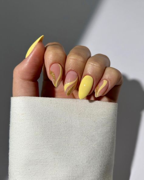 These yellow swirlies just scream happiness to me 💛🌼🐥🌟✨ rings from @suryachamak and you can use code NAILOLOGIST20 if you fancy treating yourself 🫶 #nailinspo #nailart #springnails #summernails #yellownails #naildesign Vacation Nail Designs, Summer Vacation Nails, Almond Gel Nails, Summer Nails Almond, Yellow Nail Art, Daisy Nails, Nail Art Designs Summer, Summery Nails, Girly Acrylic Nails