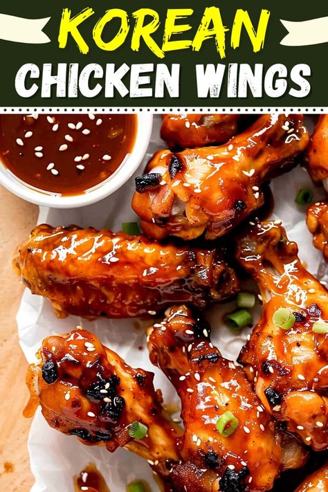 Grab a napkin because these sticky baked Korean chicken wings with gochujang sauce are finger-lickin’ good and absolutely dripping with flavor. Chicken Apps, Korean Wings, Spicy Chicken Wings Recipe, Marinated Wings, Korean Chicken Wings, Asian Chicken Wings, Gochujang Recipe, Chicken Wing Dip, Gochujang Sauce