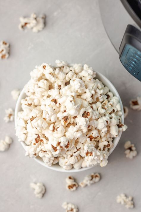 Instant Pot Popcorn (Homemade Popcorn) Instant Pot Popcorn, Perfect Popcorn, Sweet Popcorn, Lunch Restaurant, Homemade Popcorn, Homecooked Meals, Flavored Popcorn, Food Photography Inspiration, Popcorn Recipes