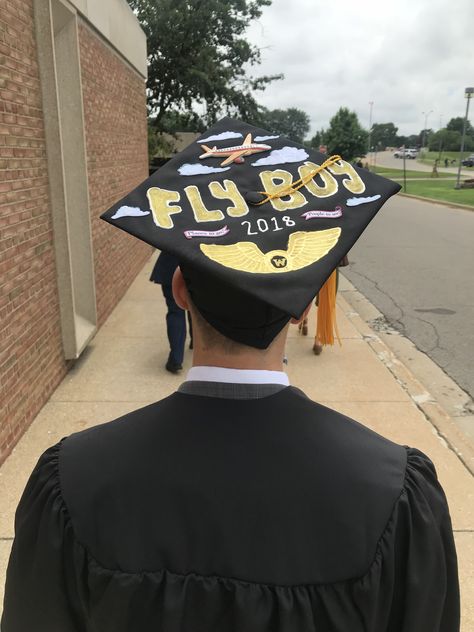 College decoration graduation cap #pilot #graduation #cap #wmu #aviation #flight Graduation Cap Designs Pilot, Aviation Graduation Cap, Pilot Graduation Cap, Pilot Graduation Party Ideas, Aviation Graduation, Pilot Graduation, Flying Quotes, Graduation Things, Plane Party