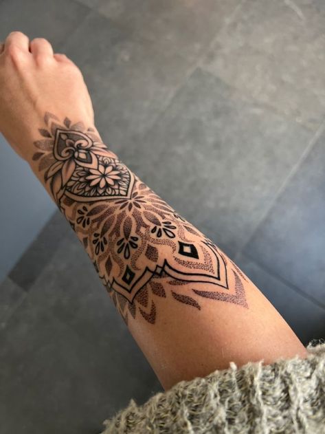 Mandala Lotus Tattoo, Mandala Tattoo Sleeve Women, Forearm Mandala Tattoo, Mandala Arm Tattoos, Tattoos 2024, Tattoo 2023, Mandala Tattoo Sleeve, Cuff Tattoo, Mandala Lotus