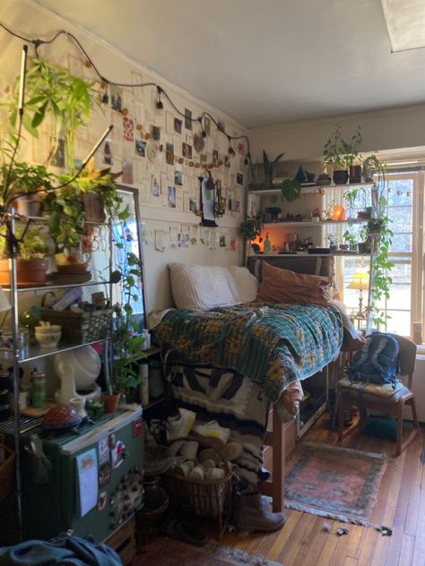 vintage dorm inspo cozy dorm inspo cozy blue college dorm inspo cozy blue cozy dorm bed inspo bohemian dorm inspo cozy small dorm room inspo cozy dorm inspo cozy double Brown Dorm Room, Double Dorm Room Ideas, Blue College Dorm, Dorm Inspo Cozy, College Dorm Inspo, Room Inspo Cozy, Vintage Dorm, Dorm Room Inspo, Bohemian Dorm