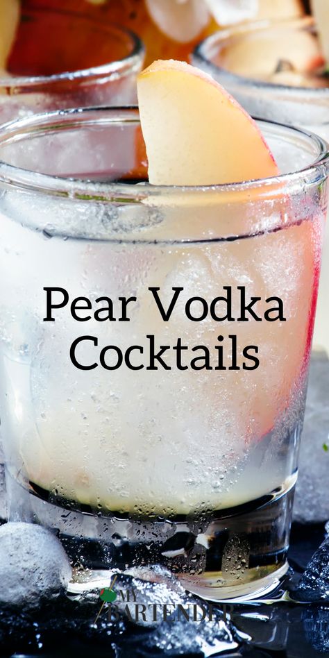 Pear Cocktails Recipe, Pear Vodka Recipes, Pear Martini Recipe Vodka, Pear Vodka Cocktails, Pear Cocktail Recipes, Pear Vodka Drinks, Pear Martini Recipe, Pear Martini, Martini Recipes Vodka