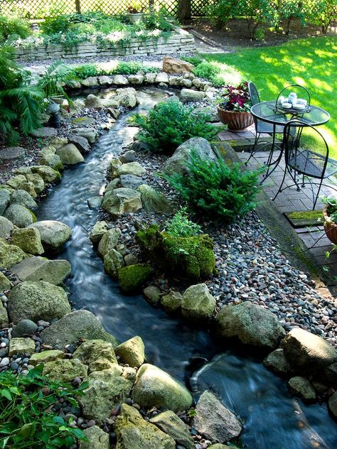 Garden Stream, Arsitektur Art Deco, Taman Air, Garden Pond Design, Pool Small, Koi Ponds, Pond Landscaping, Backyard Water Feature, Waterfalls Backyard