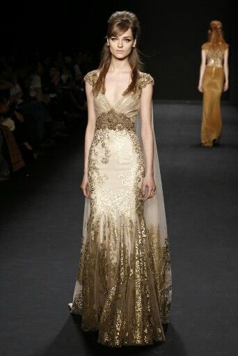 Badgley Mischka RTW Fall 2015 Fashion Week Dresses, Fashion Gowns, Fantasy Gowns, Runway Dresses, Fantasy Dress, Fashion Weeks, Gorgeous Gowns, Fall 2015, Gold Dress