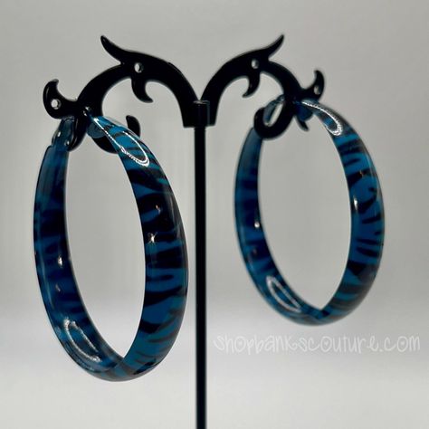 Blue zebra print vintage mini hoop earrings! ♡ material: alloy blend  ♡ Please be aware these are vintage handmade earrings. There may be slight imperfections in the paint due to the age of the earrings. Although these are brand new, they may have slight imperfections. ♡ hi, thank you so much for supporting my Y2K shop! I want to bring nostalgia and happiness to everyone who shops with me! Nostalgia was always an escape from negativity for me, as well as causing me extreme happiness and I want t Trashy Y2k Earrings, Zebra Print Accessories, 00s Accessories, Early 2000s Jewelry, 2000s Earrings, Y2k Shop, Nostalgic 2000s, Extreme Happiness, 2000s Accessories