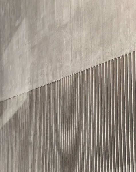 𝔭𝔯𝔞𝔡𝔞 𝔣𝔞𝔦𝔯𝔶 on Twitter: "… " Miami House, Facade Material, Concrete Facade, Concrete Architecture, Concrete Texture, Concept Board, Wall Finishes, Materials And Textures, Facade Architecture