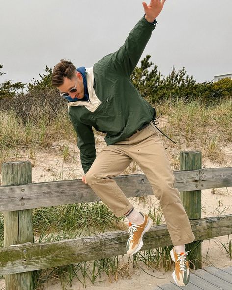 Year round beach boy here 🫡 Definitely happiest by water, even on a gloomy, windy day. 🌾⁣ —⁣ #mensfashion #ootd #beachboy #springoutfits men’s spring outfits, men’s green popover, how to wear carpenter pants Summer Surfer Outfits Men, Summer Surfer Outfits, Surfer Outfits Men, Surfer Outfits, Surfer Outfit, Surfer Boy Style, Surfer Boy, Beach Boy, Spring Outfits Men