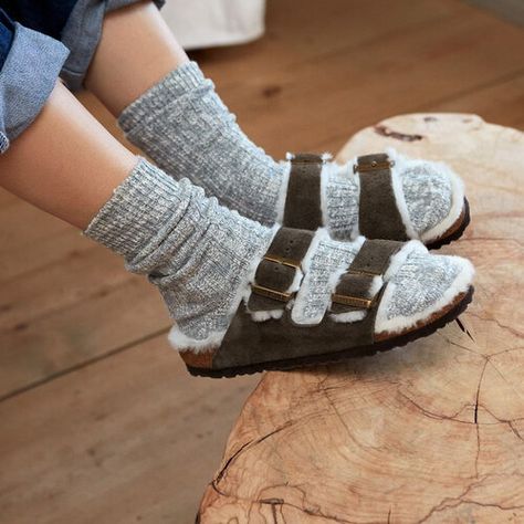 Socks With Birkenstocks Outfits, Birkenstock Shearling Outfit, Birkenstock And Socks, Birkenstock With Socks Outfit, Birkenstocks With Socks Outfit, Socks With Birkenstocks, Birkenstocks With Socks, Birks And Socks, Attic Apartments