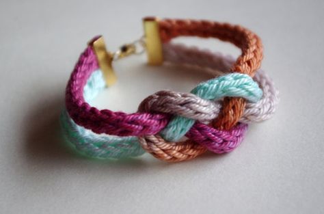 Crochet Tube, Spool Knitting, Lucet, French Knitting, Knit Jewelry, Handmade Jewelry Bracelets, Crochet Bracelet, Knot Bracelet, Bracelet Diy