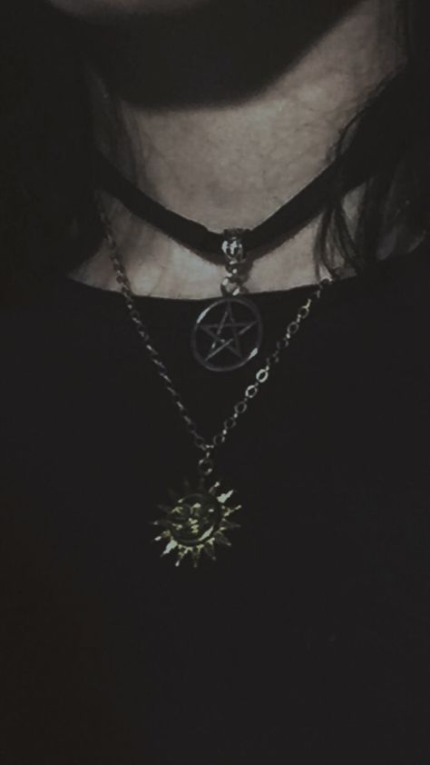 ~ #aesthetic #chain #wicca #pentagram #alternative #style #wish Pentagram Necklace Aesthetic, Wicca Pentagram, Necklace Aesthetic, Pentagram Necklace, Alternative Style, Profile Pictures, Opal Jewelry, Profile Picture, Cross Necklace