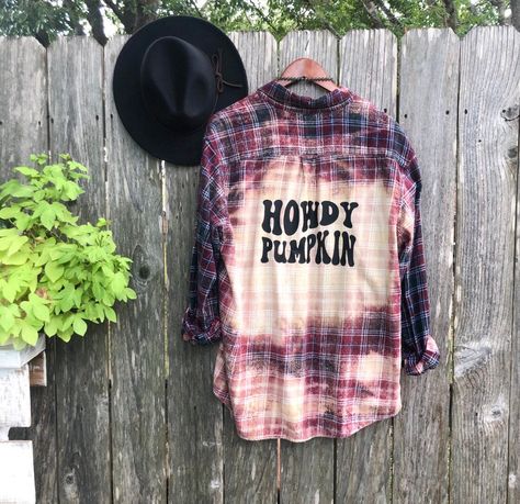 Excited to share this item from my #etsy shop: SIZE XLARGE - Howdy Pumpkin Fall Flannel Howdy Halloween Fashion Vintage Bleach Distressed Flannel Fall Flannel Bleached Flannel CM Howdy Pumpkin, Bleached Flannel, Fall Flannel, New Braunfels, Pumpkin Fall, Halloween Fashion, Halloween Season, Fashion Vintage, Fall Pumpkins