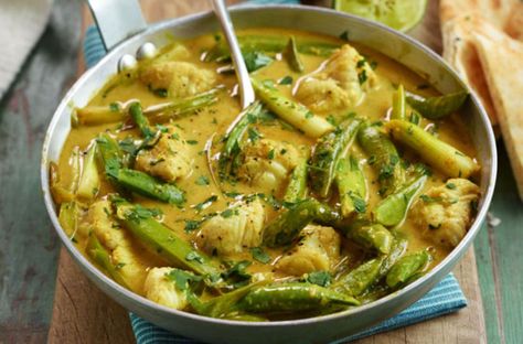 Anjum's Goan fish curry Goan Fish Curry Recipe, Goan Fish Curry, Fish Curry Indian, Fish Curry Recipe, Goan Recipes, Fish Fillets, Fish Curry, India Food, Curry Recipe