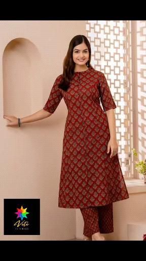 Cotton Silk Kurti Designs Latest Fashion, Cotton Kurti Pant Set Designs, Plaza Pair Kurti Design, Kotan Kurti Designs Latest, Kotan Kurti Petan, Jaipuri Kurti Designs Latest, Cotton Jaipuri Kurti Designs, Ajrak Kurti Designs, Cheks Design Kurti