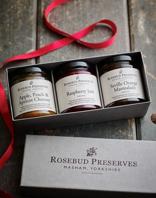 Rosebud Preserves Jam Gift Box, Bakery Packaging Design, Jam Packaging, Jam Gift, Organic Packaging, Spices Packaging, Soya Mumu, Honey Packaging, Luxury Packaging Design