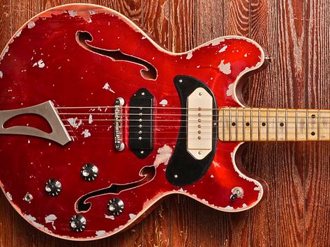 Old Musical Instruments, Electric Guitar Design, Cool Electric Guitars, Guitar Design, Vintage Electric Guitars, Gretsch, Electric Guitars, Cool Guitar, Train Rides