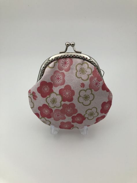 Kisslock Coin Purse / Clasp Coin Purse / Change Wallet - Japan Spring Floral Sakura Kiss Lock Purse, Best Friends Birthday, Japan Spring, Clasp Purse, Pink Sakura, Flower Keychain, Frame Purse, Frame Bag, Friends Birthday