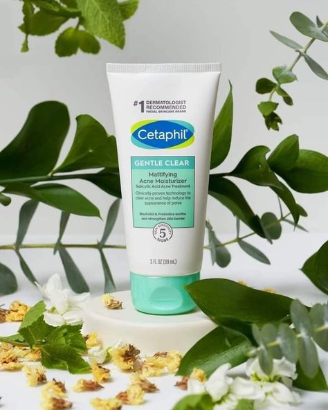 Cetaphil Acne, Acne Moisturizer, Salicylic Acid Acne, Clear Acne, Dermatologist Recommended, Salicylic Acid, Facial Skin Care, Skin Care Routine, Shampoo Bottle