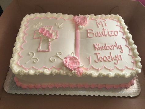 Pastel de bautizo de niña Baby Dedication Cake, Baptism Cake Girl, Dedication Cake, Bible Cake, Bible Design, Michael Angelo, Religious Cakes, First Communion Cakes, Confirmation Cakes