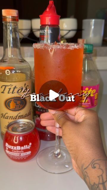 The Virtual Bartender on Instagram: "Y’all ever tried @buzzballz before ? 🤔  #cocktailtime #drinkspecials #buzzballz #titos #reddrink #cocktailvideos #drinkydrink #girlsnight #prettycocktails #sprite #lemonade #vodka #cocktailrecipes #drinkresponsibly #instagood #instagram" Buzzballz Drink Recipes, Drinks With Titos Vodka, Titos Vodka Drinks, Sprite Lemonade, Titos Vodka Recipes, Red Drinks, Cocktail Videos, Pretty Cocktails, Vodka Recipes